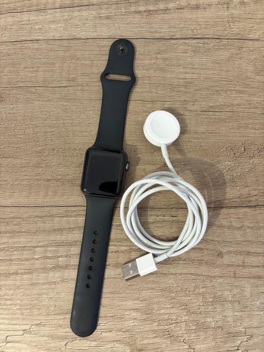 Set: iPhone XR + Apple Watch Series 3