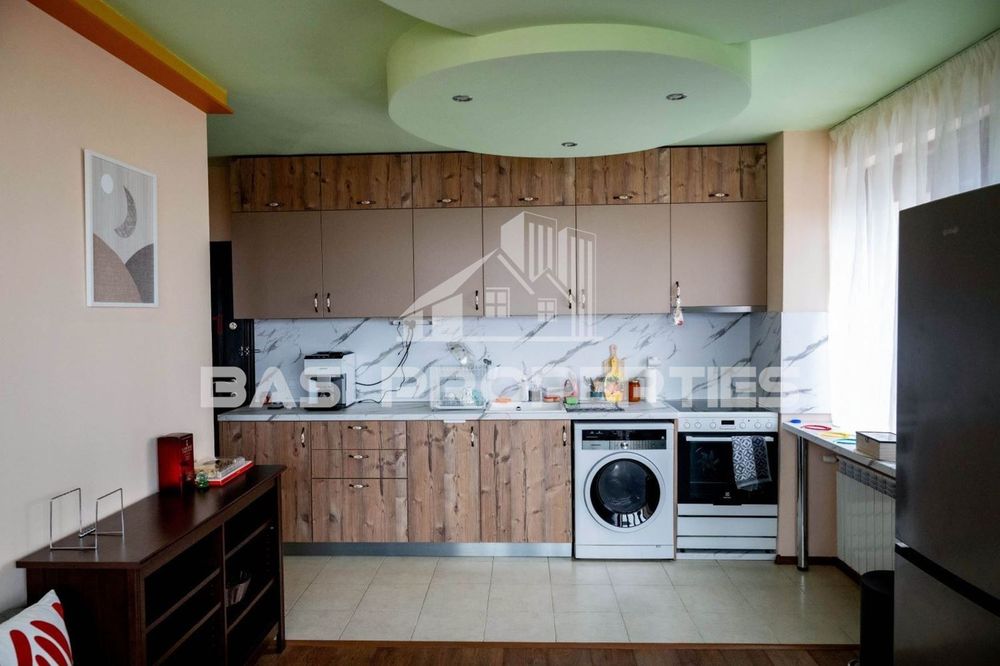 Продава се Двустаен апартамент в София, Света Троица - 64 кв.м за 2144 €/кв.м - Снимка #2