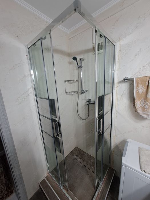 Vand Cabina de dus 80×80 cu usa culisanta