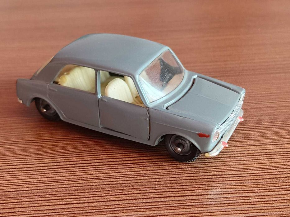 Innocenti Morris IM3 Модель 1:43 Коллекционная.