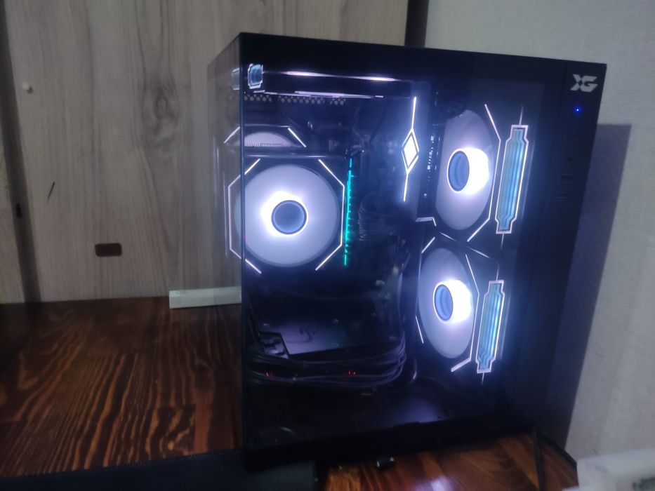 Продам компьютер игравой на базе  райзен 5