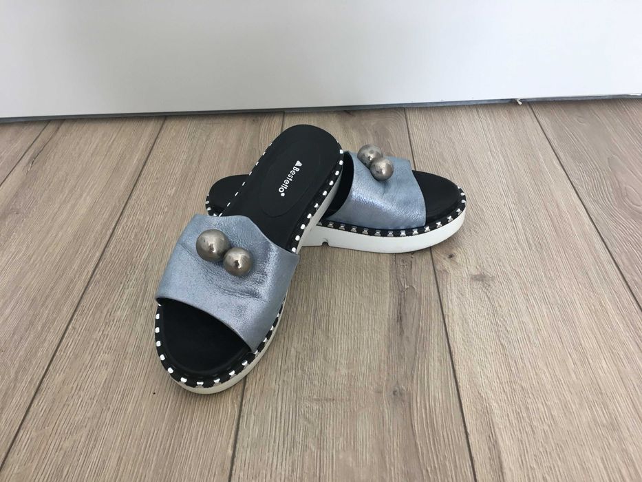 Дамски чехли от естествена кожа