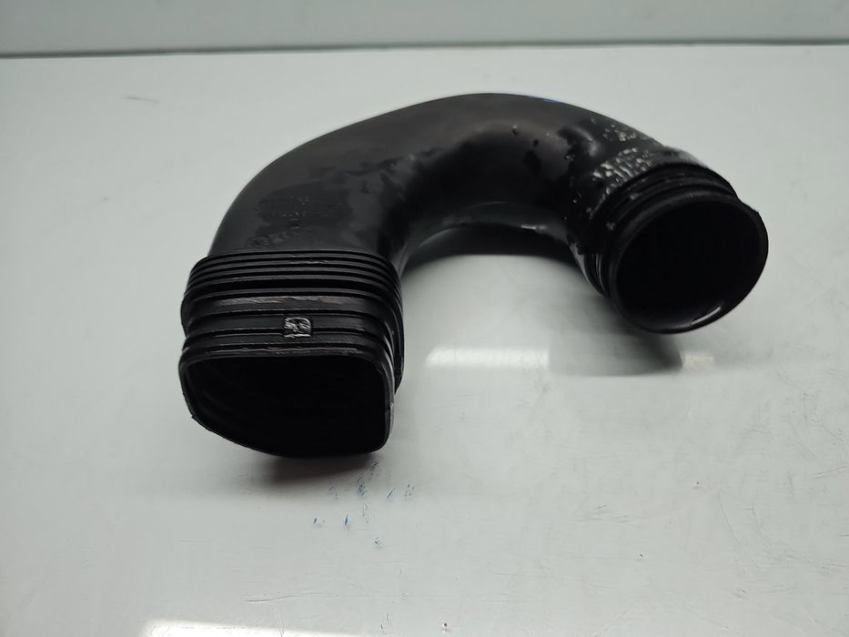 Tub admisie aer Volkswagen Tiguan (5N) [Fabr 2007-2016] 5N0129618C 2.0