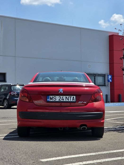 Peugeot 207cc / 2008