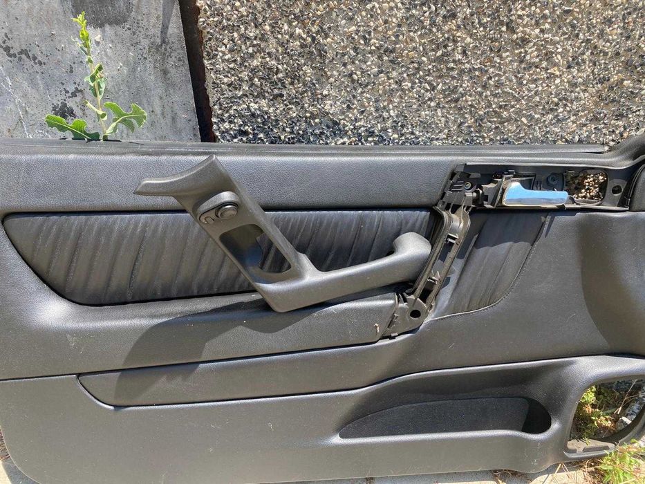 Кори за врати на Опел Астра Г