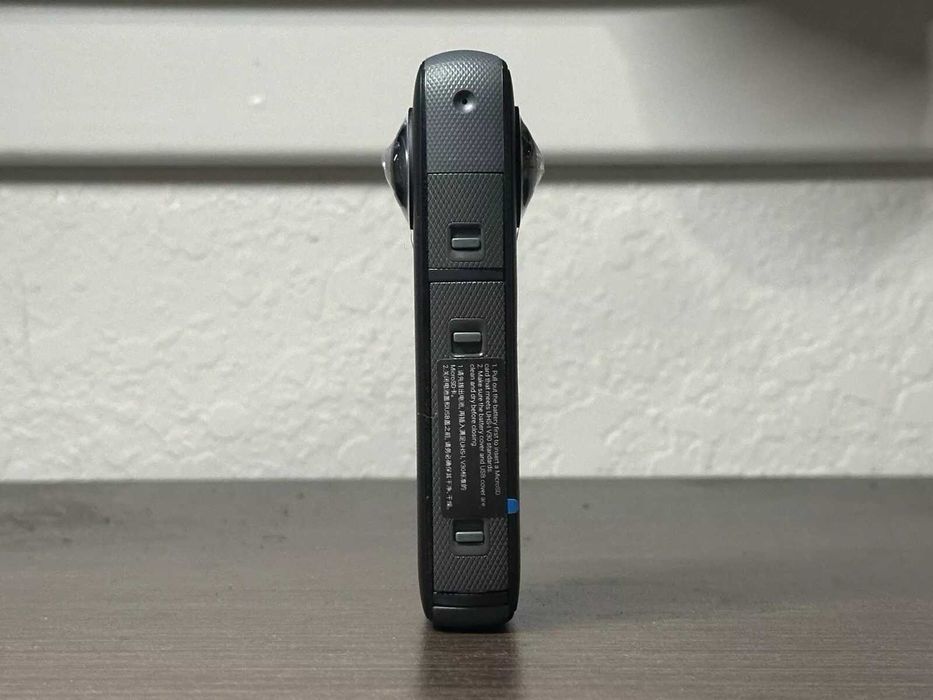 Insta360 One X2 Экшн камера 360 град для мобилографии + insta360 stick