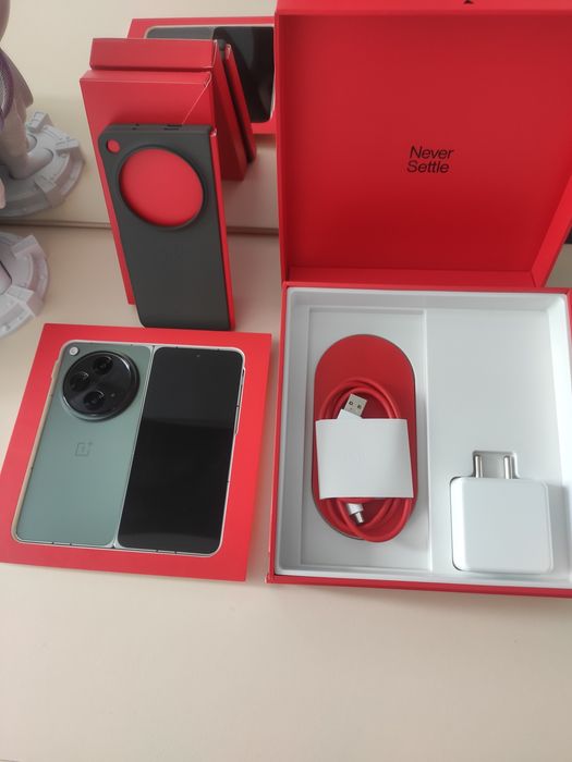 Продам One Plus Open 20 / 512gb.