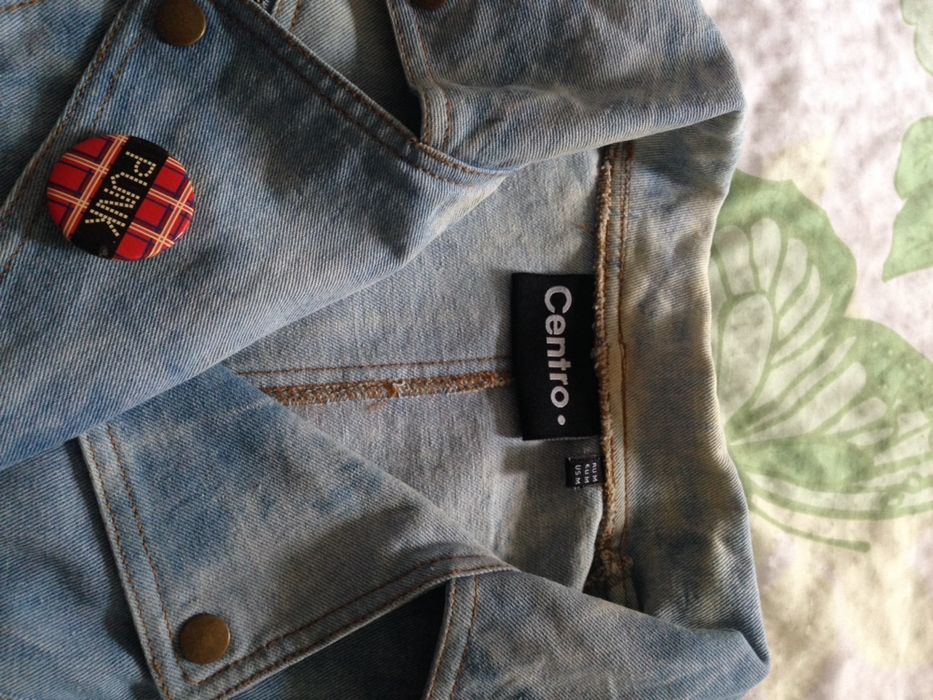 Продам джинсовую куртку