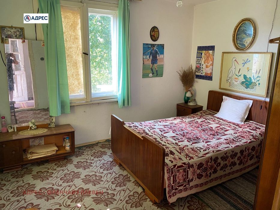 Къща в Враца, област-с.Курново площ 140 цена 37000