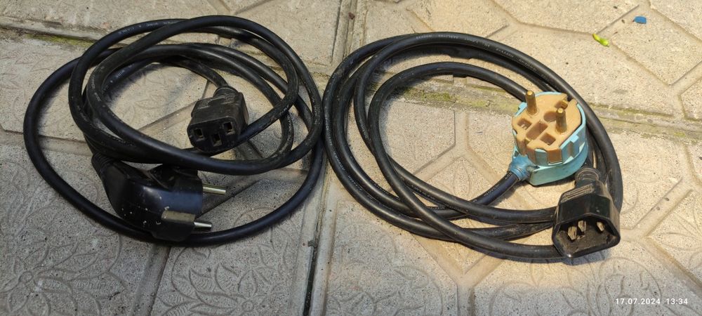 Разные кабеля шнуры.