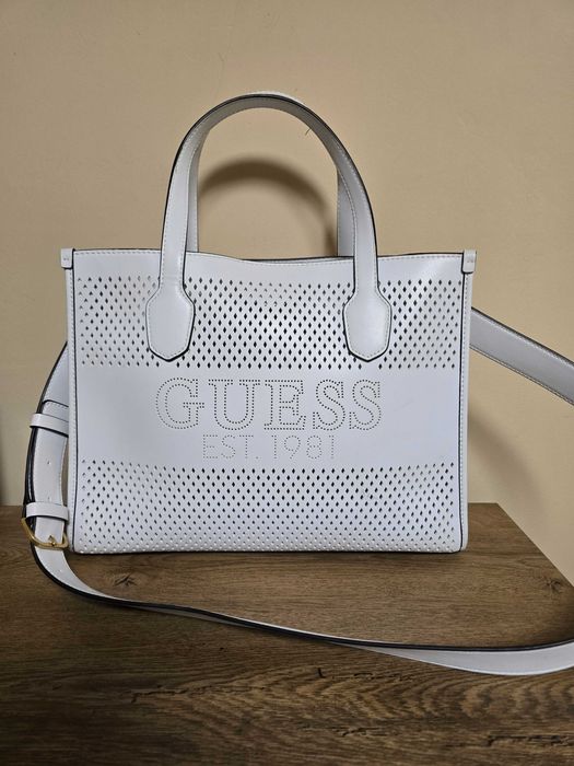 Guess нова оригинална дамска чанта 2в1