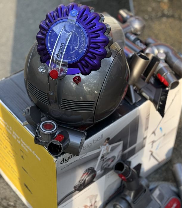 Мощна безторбична прахосмукачка Dyson Big Ball Animal 2, 600W