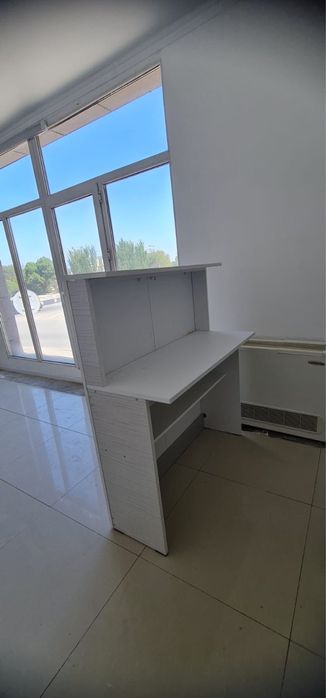 Полки и стеллажи для магазина