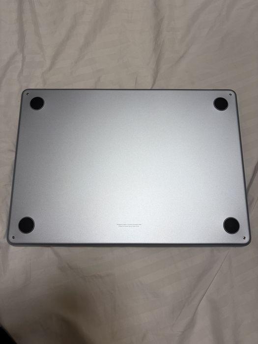 Macbook air 13 m5 24ram 1Tb
