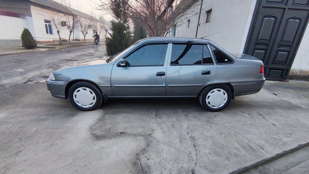 Nexia 2   1.6.  автомат 2015