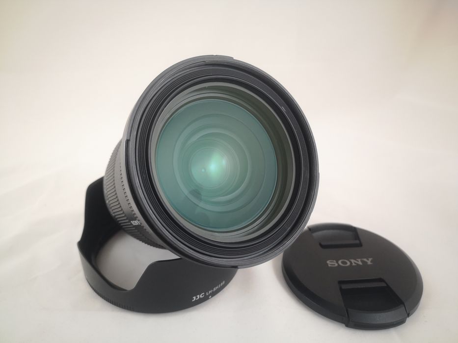 Sony FE 24-70mm f/2.8 GM отлично състояние