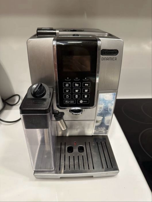 Кофемашина Delonghi Dinamica