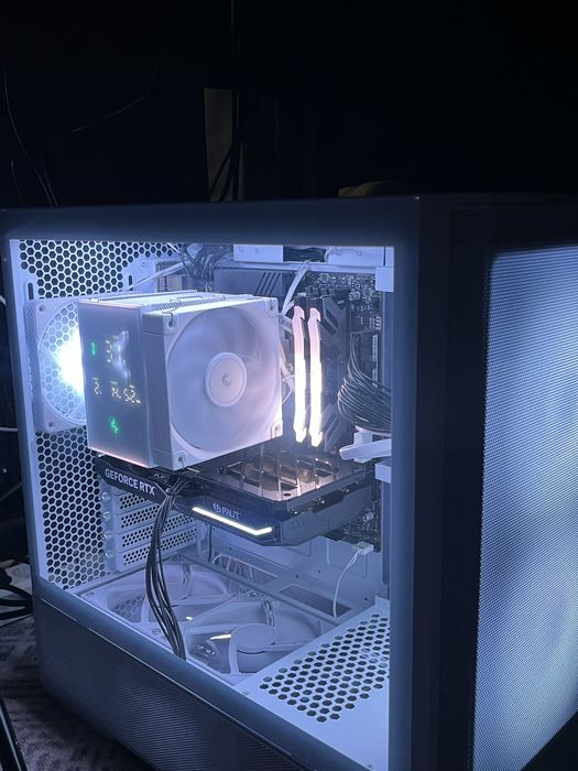 Свежесобранный ПК/ТЯНЕТ ЛЮБЫЕ ИГРЫ