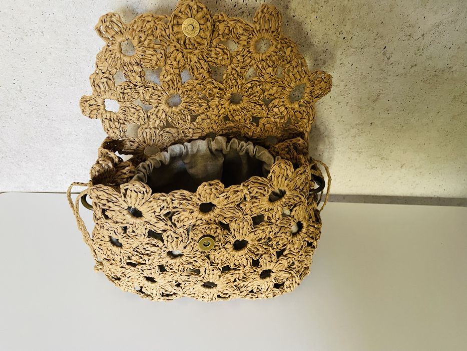 Плетена чанта от рафия