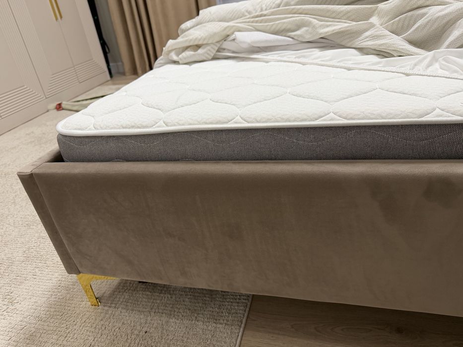 Кровать с матрацом от асконы