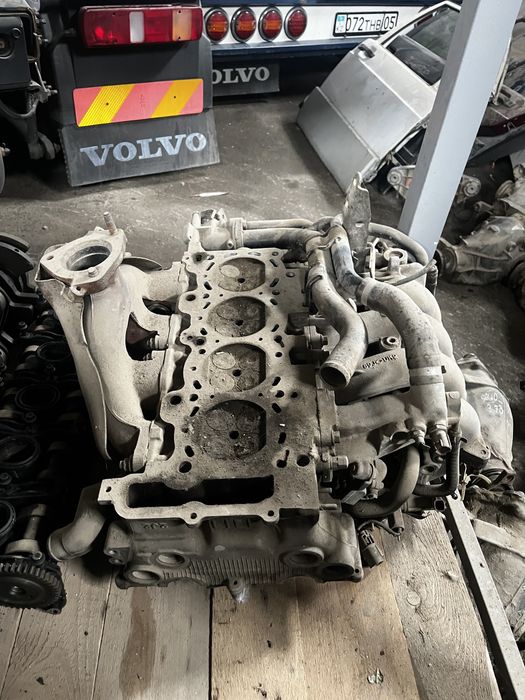 Ниссан 2.0 головка двигателя