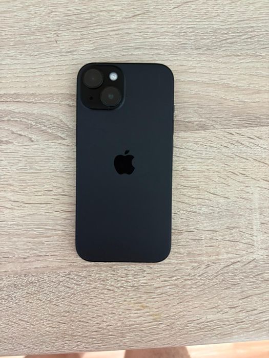 Айфон 15 128гб..