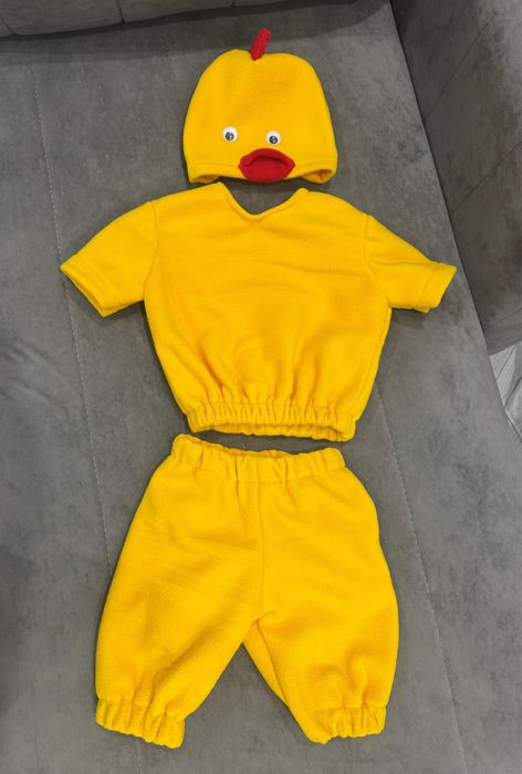 Костюм цыпленка.