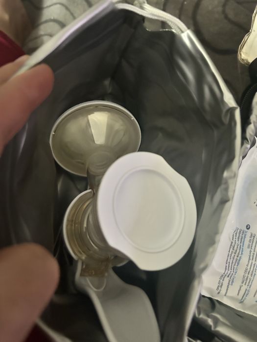 Pompa manuala Avent , noua
