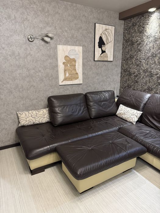 Ъглов диван от естествена кожа