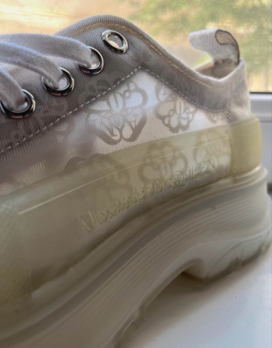 Alexander McQueen Tread Slick White Transparent