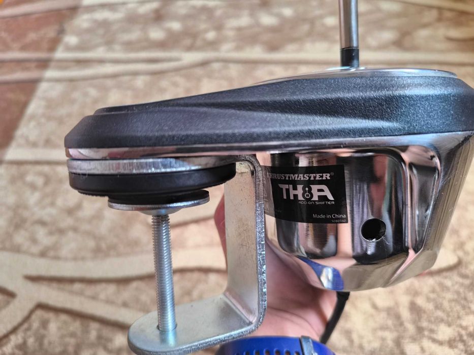 Пълен sim racing комплект на Thrustmaster