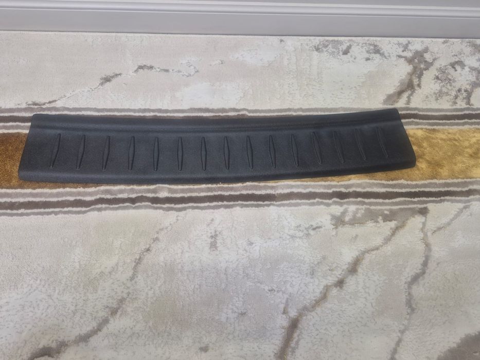 Накладка на задный бампер