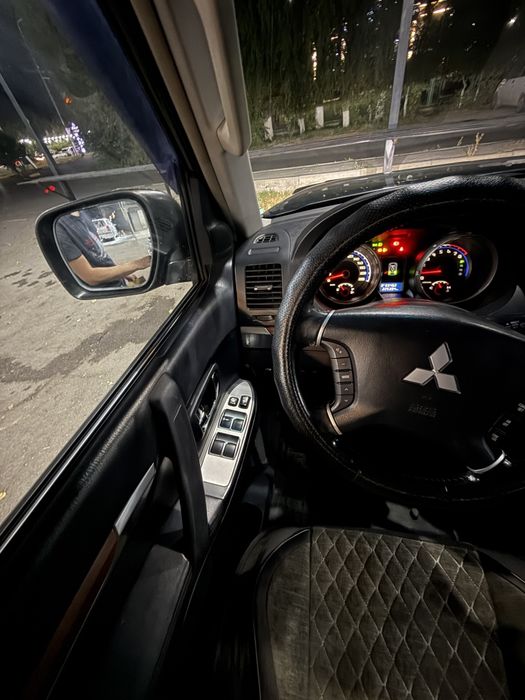 Mitsubishi pajero