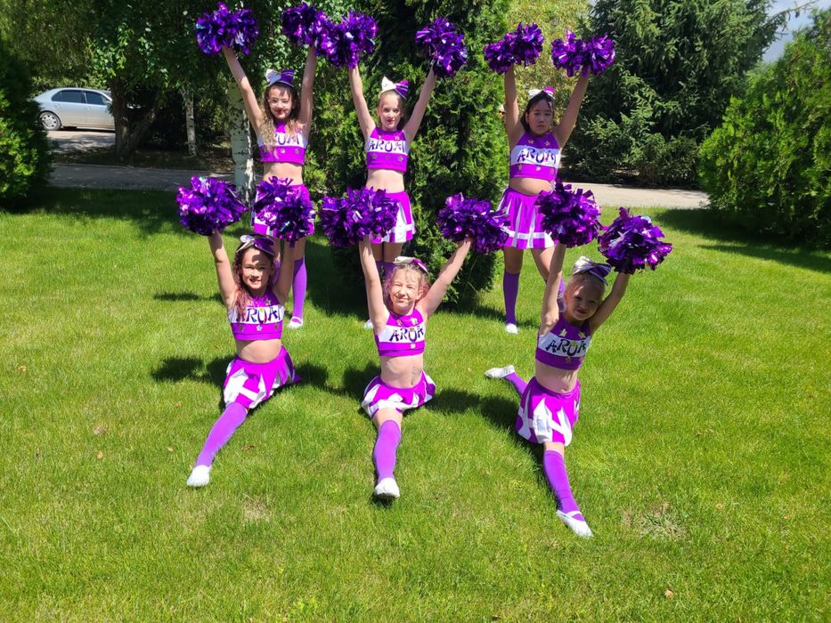 Продаю костюм для чирлидинга