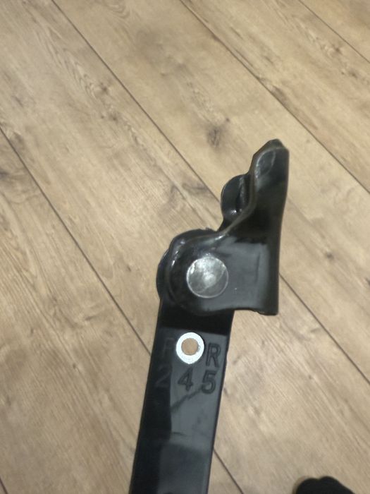 Ограничители двери Новые