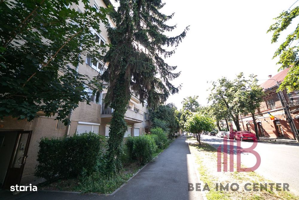Birou ultracentral, parter, ideal pentru cabinet, birou, sediu firmă!