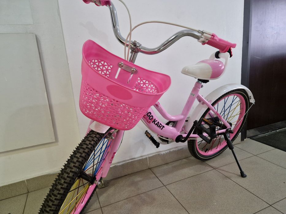 Bicicleta fete 6-10 ani roti de 20