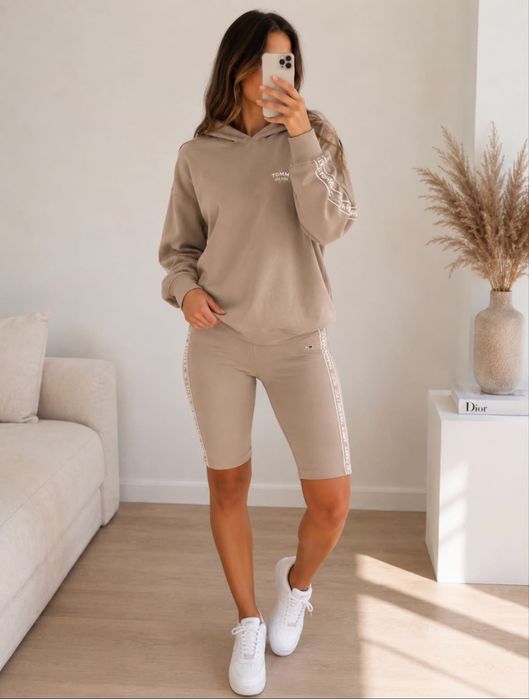 Tommy Jeans сет нов