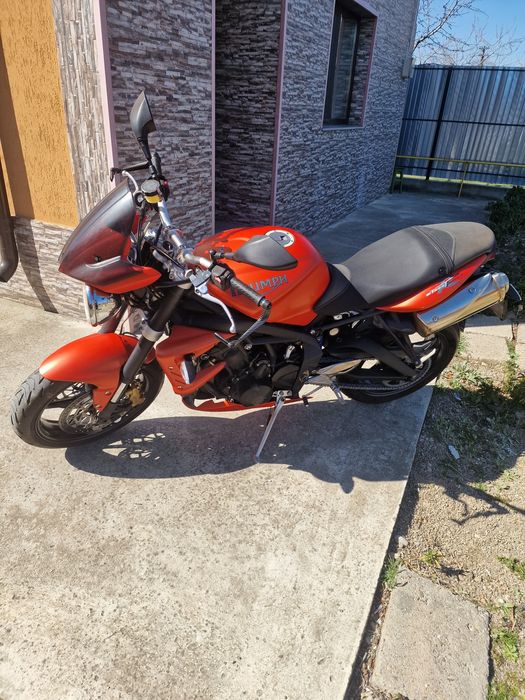 Triumph street triple 675r