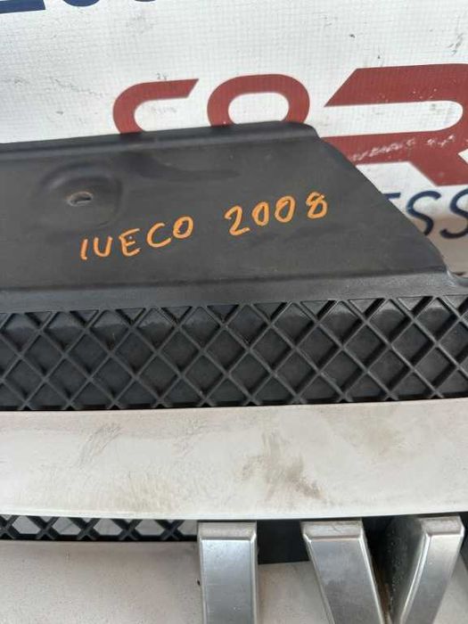 Dezmembrari Bara fata completa IVECO DAILY 2.3 euro 4 cod piesa 5801255055 (grila superioara inclusa in pret)