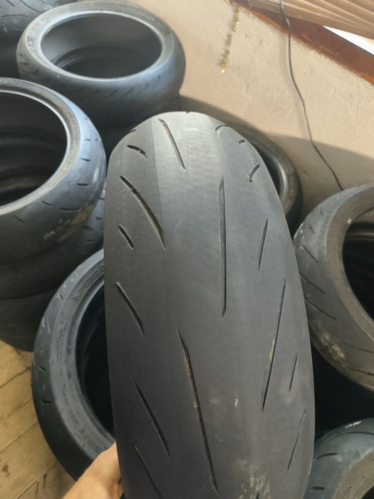 Bridgestone Battlax S22R 180/55/17