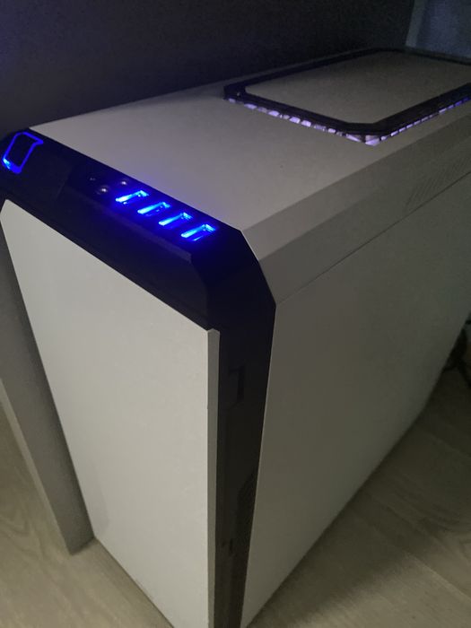 Настолен компютър ~ 1660 ti ~ ryzen 5 3500X ~ 16 Ram