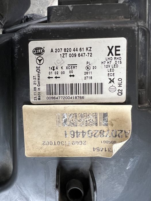 Mercedes E Coupe - фарове