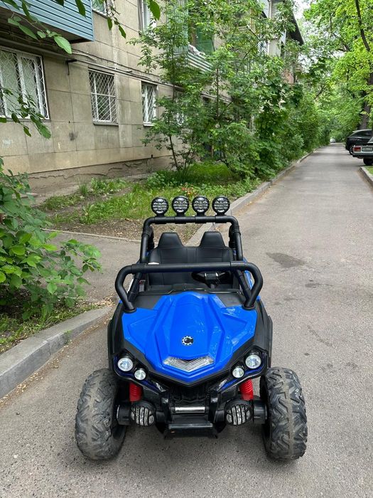Детский автомобиль