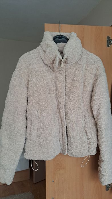 Яке на  Primark бежово