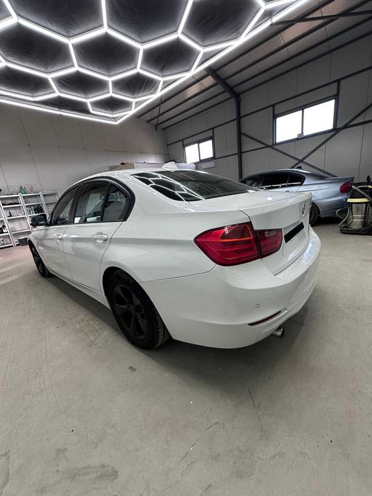 Dezmembrez BMW f30  2.0 2012-2014