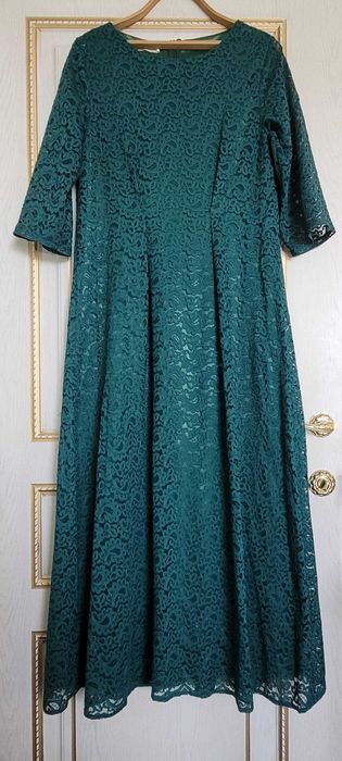 Продам вечерние платья.