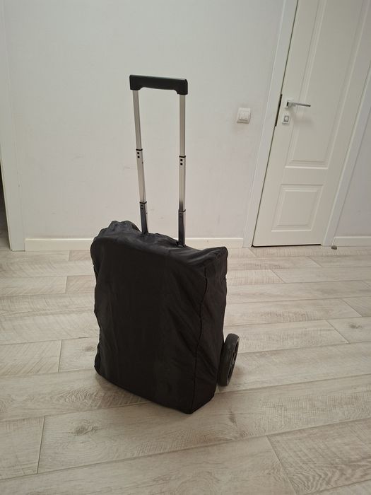 Продам детскую коляску в отличном состоянии,удобная при перелетах.