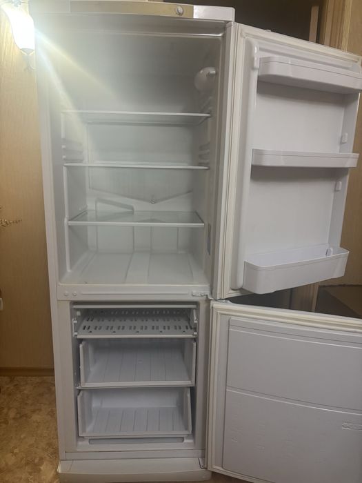 Продается холодильник