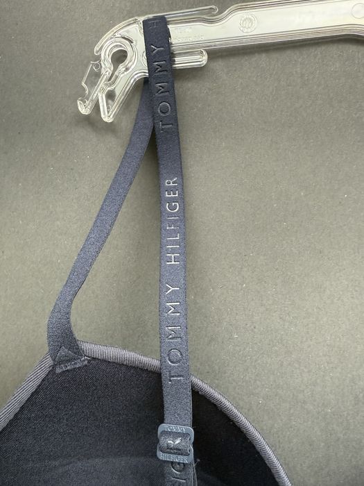Тъмносин сутиен Tommy Hilfiger /70B,C,D; 75B,C; 80BC,D/